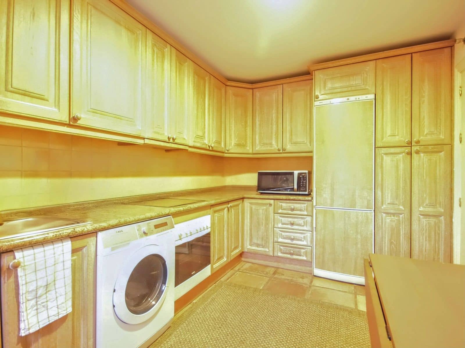 2 bedroom Penthouse for sale in Elviria - € 540,000 (Ref: 9431492)