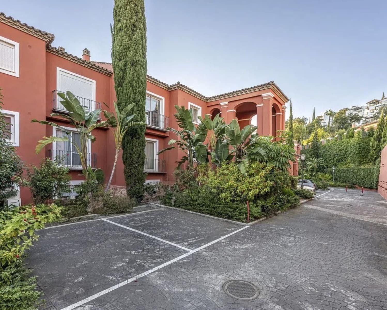 2 bedroom Penthouse for sale in Elviria - € 540,000 (Ref: 9431492)