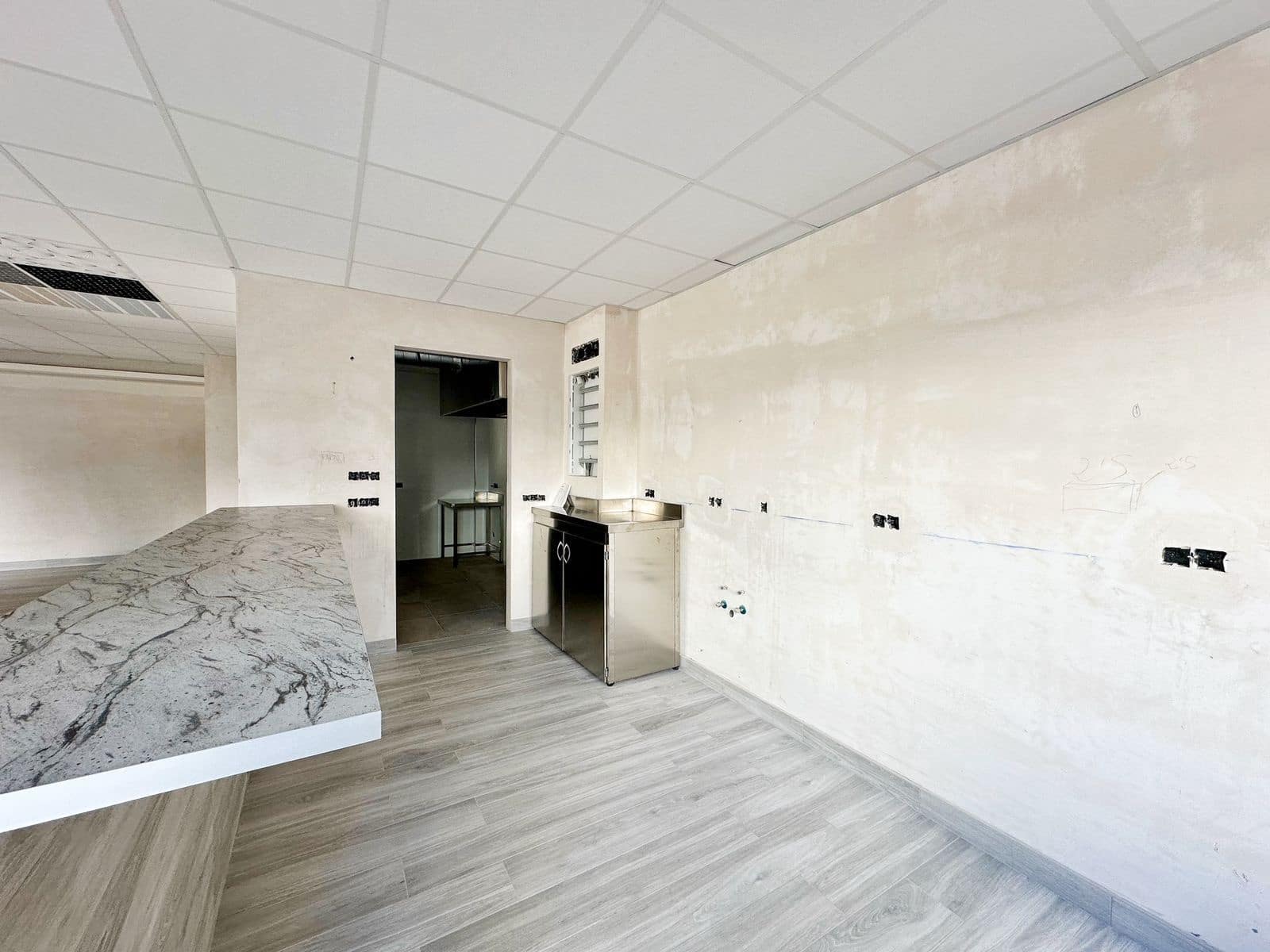 Restaurang/Bar till salu i San Pedro de Alcantara - 399 000 € (Ref: 9431511)