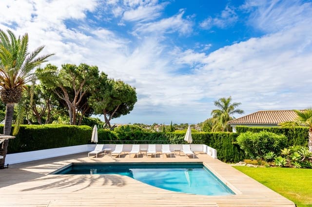 6 soveværelse Villa til salg i Hacienda Las Chapas, Marbella - € 2.495.000 (Ref: 9431534)