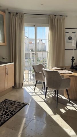 1 soverom Penthouse til salgs i San Pedro de Alcantara, Marbella - € 485 000 (Ref: 9431552)