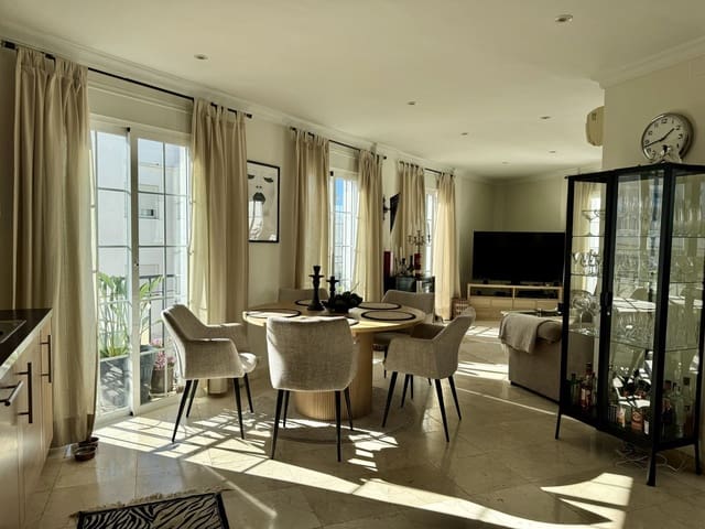 1 soverom Penthouse til salgs i San Pedro de Alcantara, Marbella - € 485 000 (Ref: 9431552)