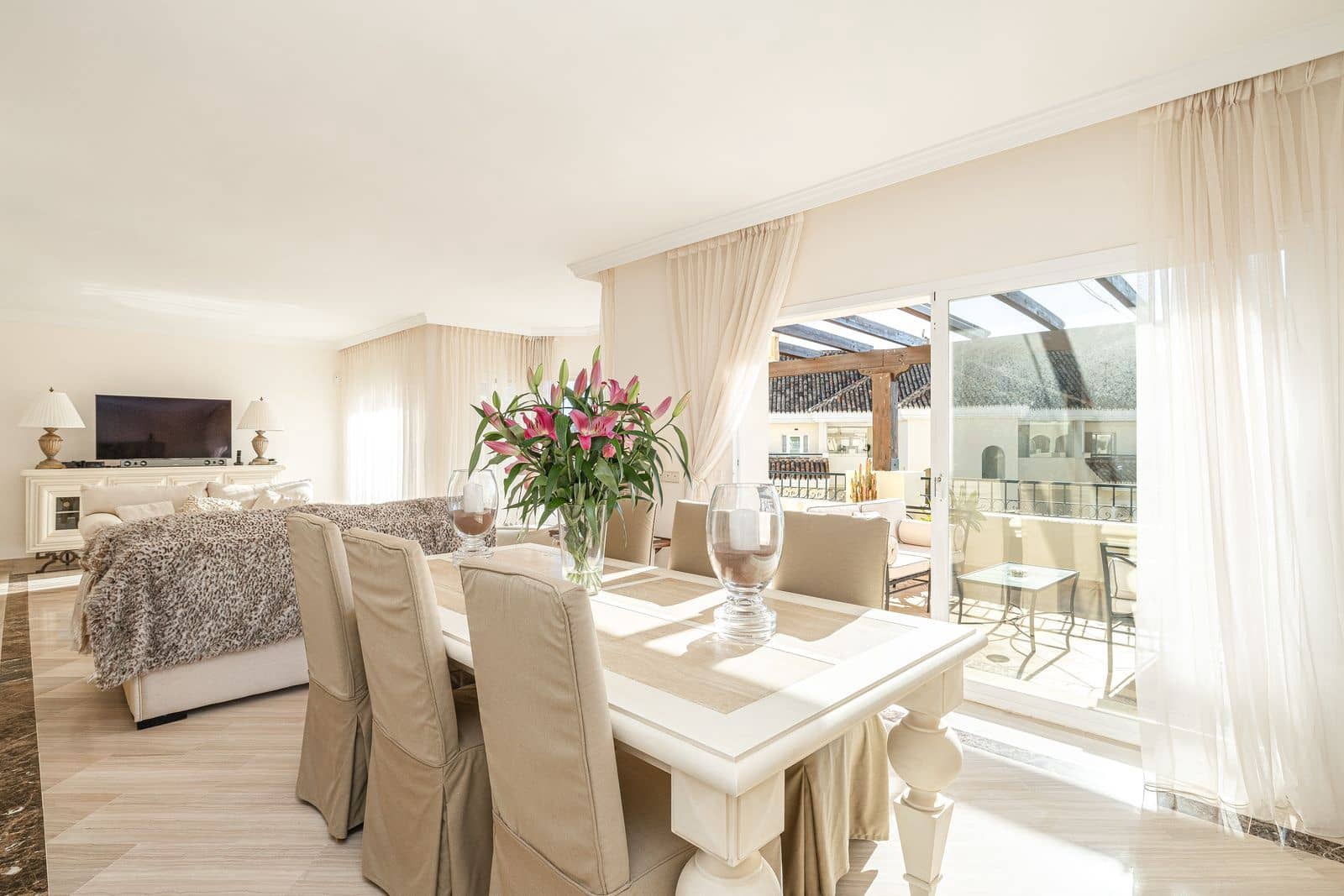 3 sovrum Takvåning till salu i Elviria - 1 250 000 € (Ref: 9431554)