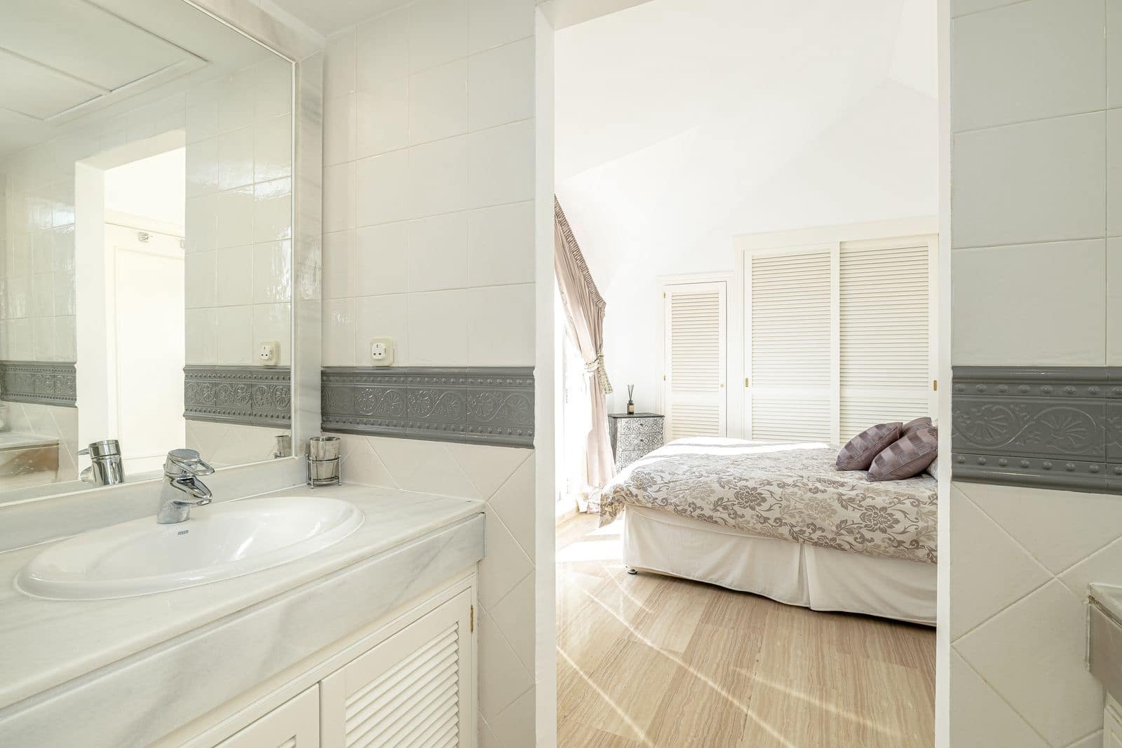 3 sovrum Takvåning till salu i Elviria - 1 250 000 € (Ref: 9431554)