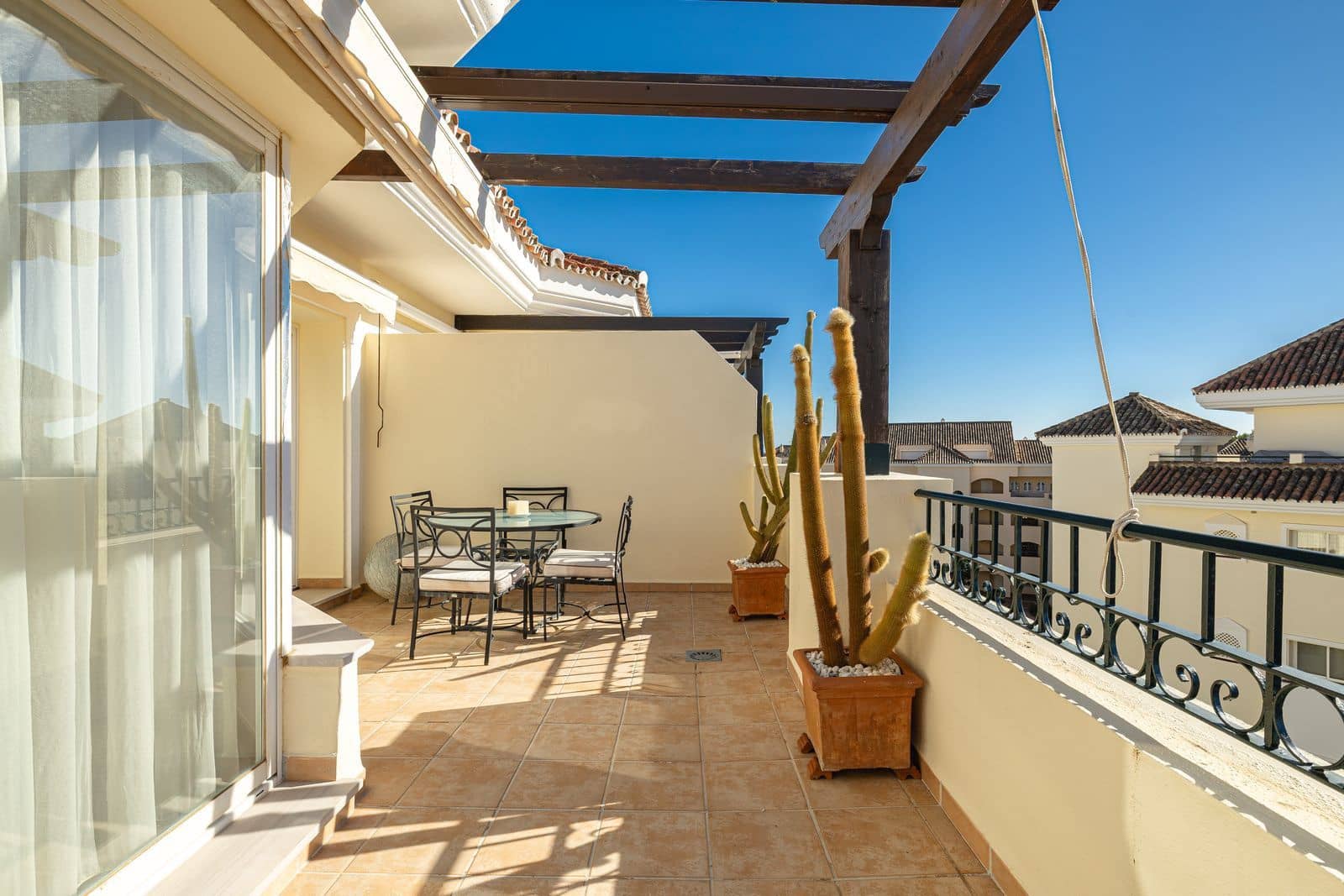 3 sovrum Takvåning till salu i Elviria - 1 250 000 € (Ref: 9431554)