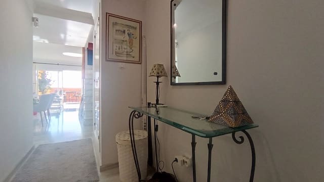 3 soveværelse Penthouse til salg i Calahonda, Mijas - € 449.000 (Ref: 9431556)