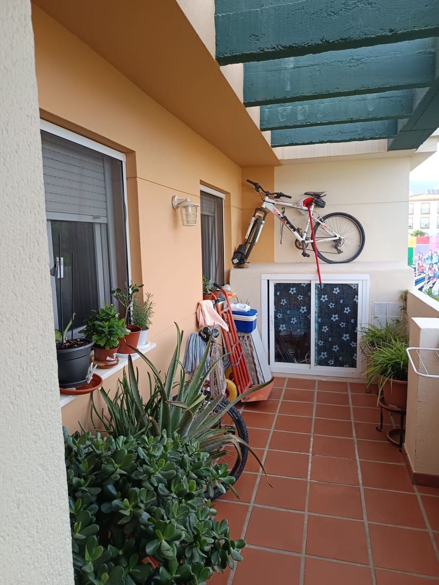 5 soverom Penthouse til salgs i Estepona - € 460 000 (Ref: 9431557)