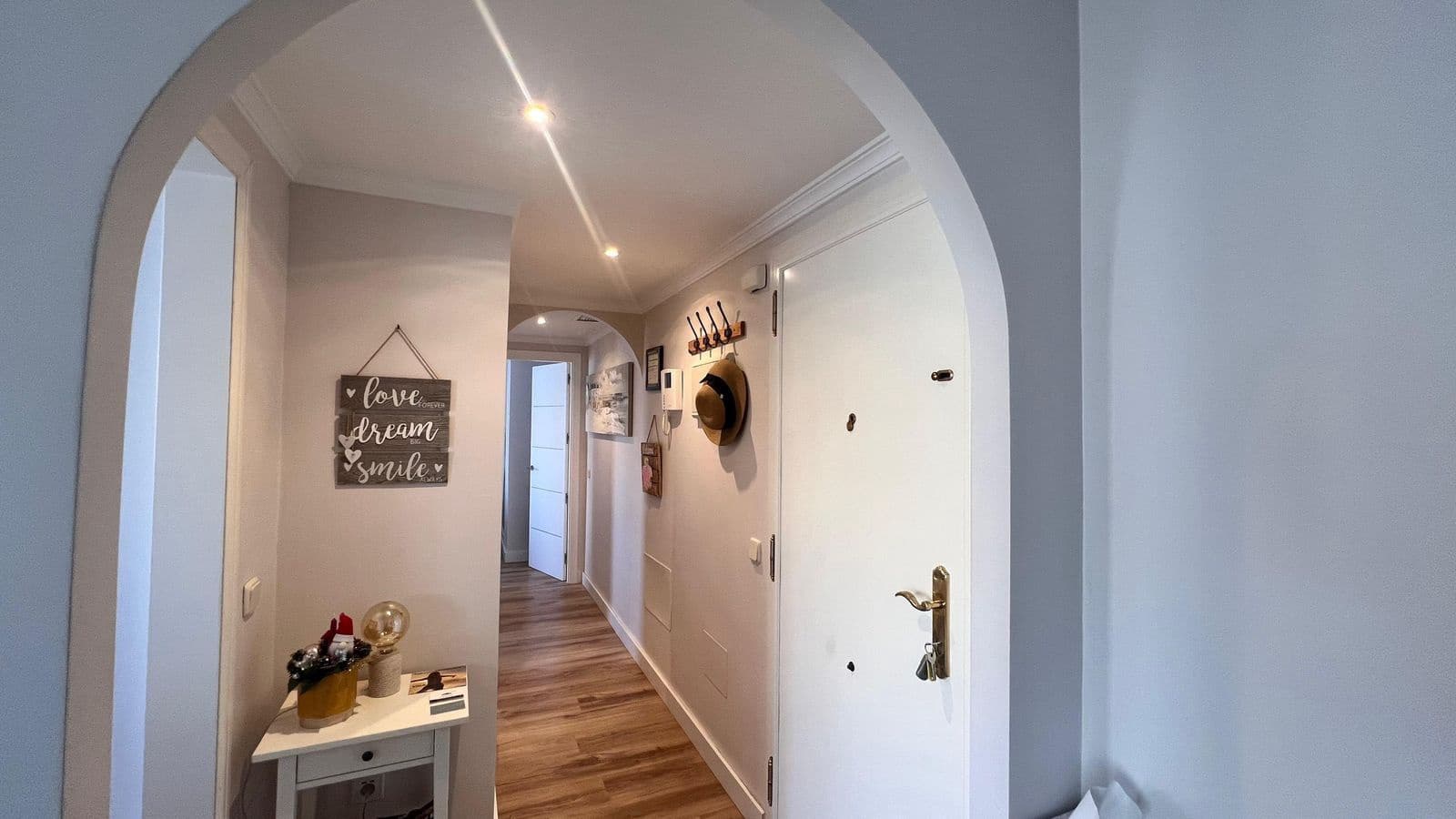 1 quarto Penthouse para venda em Puerto Banus - 413 000 € (Ref: 9439738)