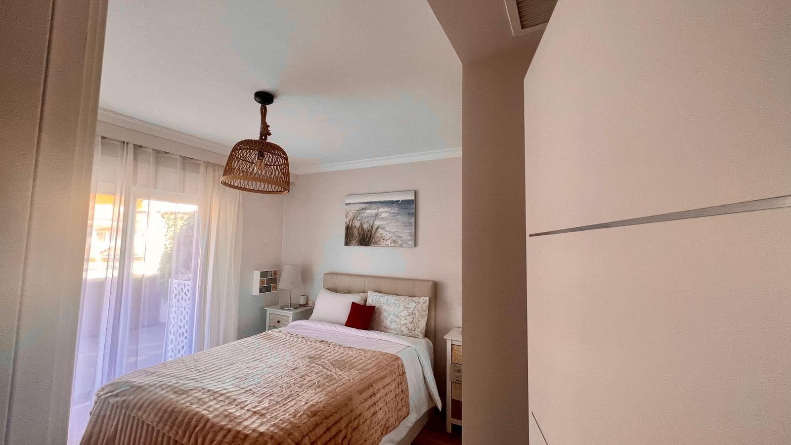 1 quarto Penthouse para venda em Puerto Banus - 413 000 € (Ref: 9439738)