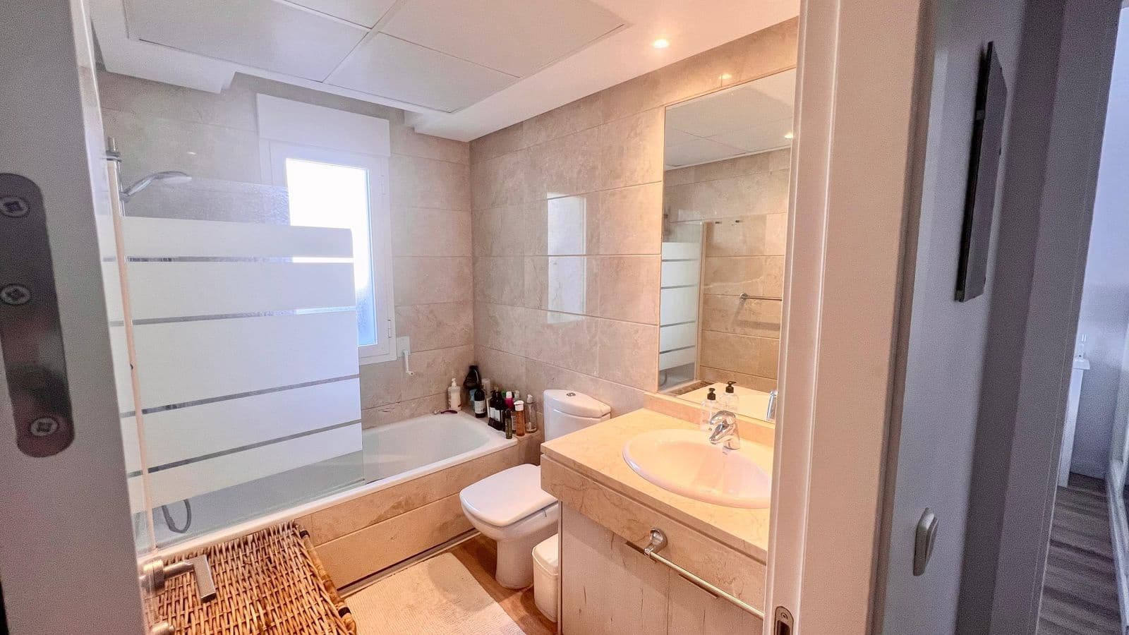 1 quarto Penthouse para venda em Puerto Banus - 413 000 € (Ref: 9439738)