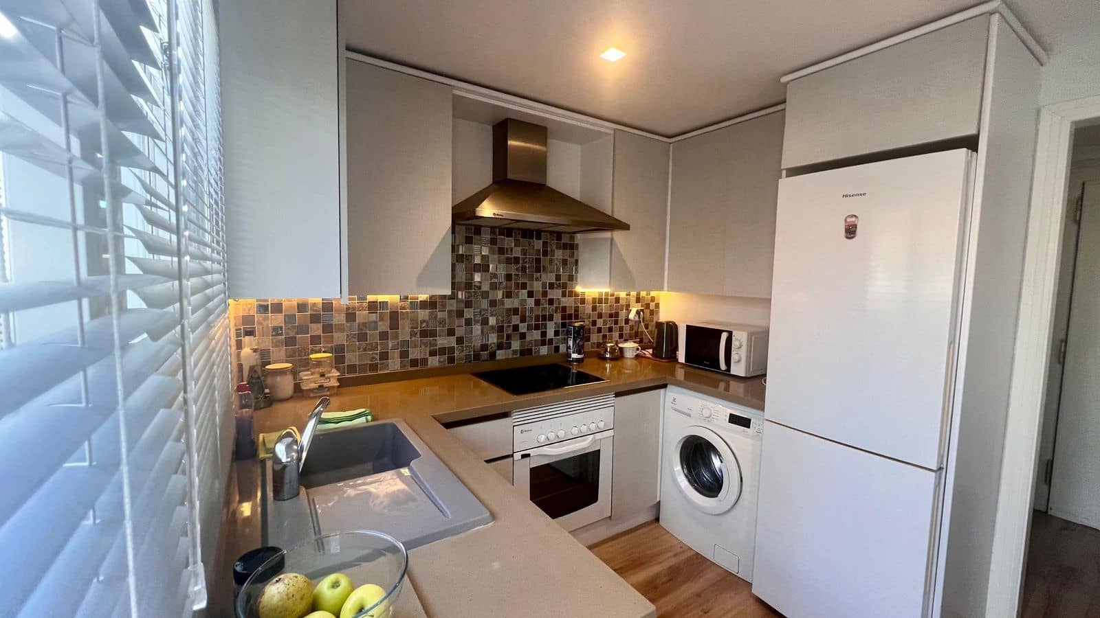 1 quarto Penthouse para venda em Puerto Banus - 413 000 € (Ref: 9439738)