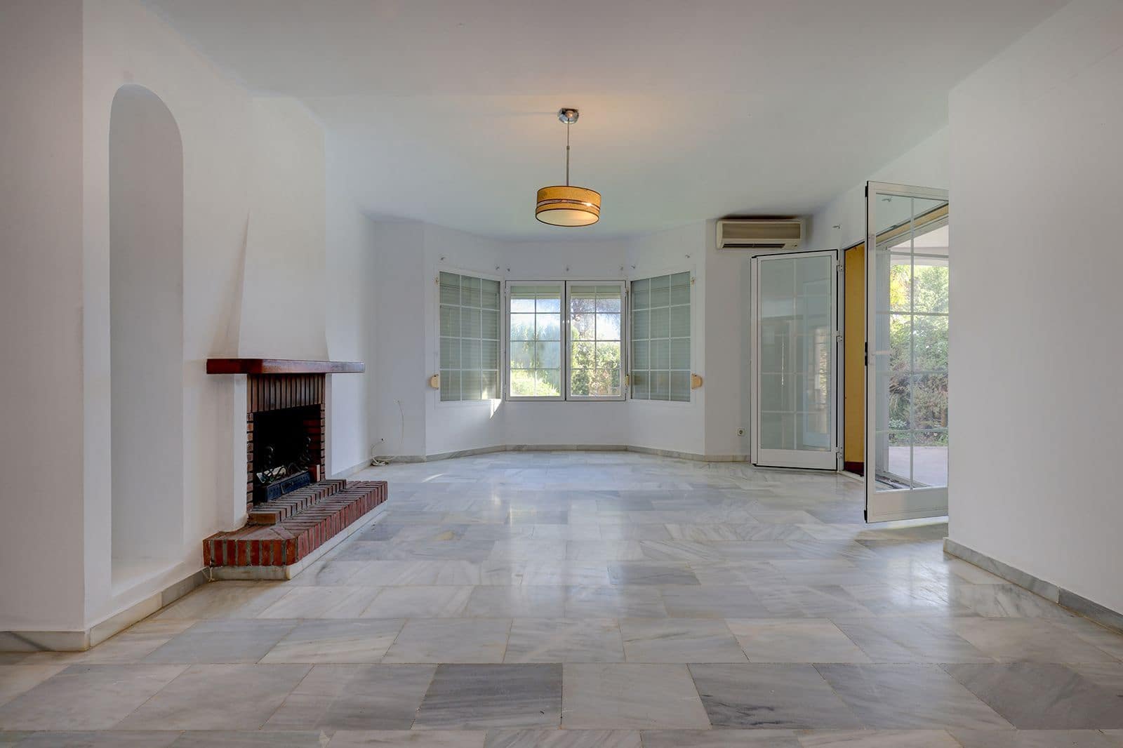 3 soveværelse Byhus til salg i Elviria - € 695.000 (Ref: 9439740)