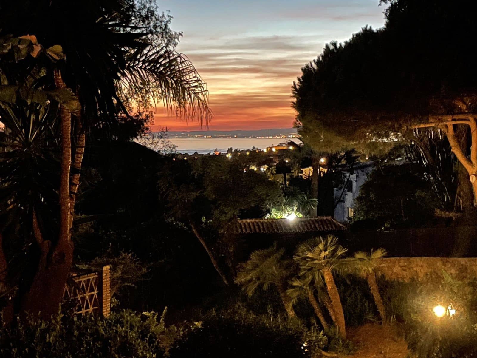 Chalet de 7 habitaciones en Elviria en venta - 2.395.000 € (Ref: 9439741)