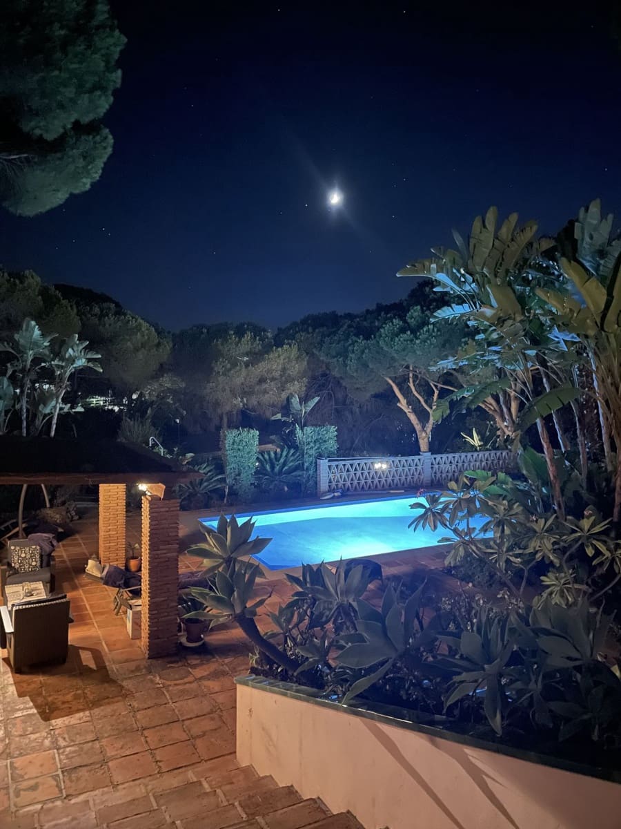 Chalet de 7 habitaciones en Elviria en venta - 2.395.000 € (Ref: 9439741)