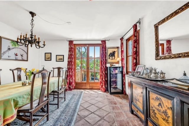 7 soveværelse Villa til salg i Elviria, Marbella - € 2.395.000 (Ref: 9439741)