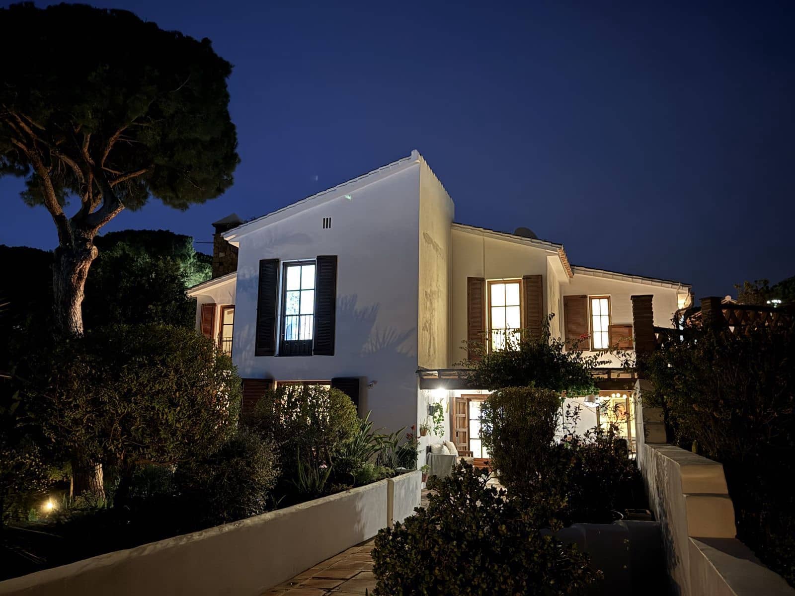 Chalet de 7 habitaciones en Elviria en venta - 2.395.000 € (Ref: 9439741)