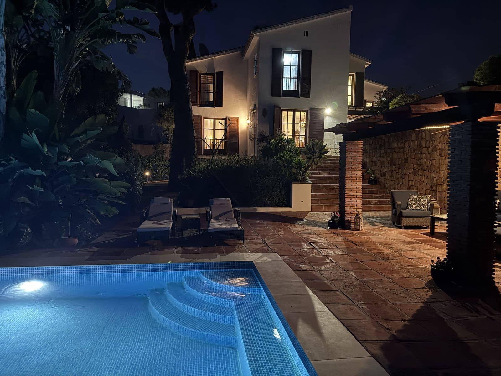 Chalet de 7 habitaciones en Elviria en venta - 2.395.000 € (Ref: 9439741)