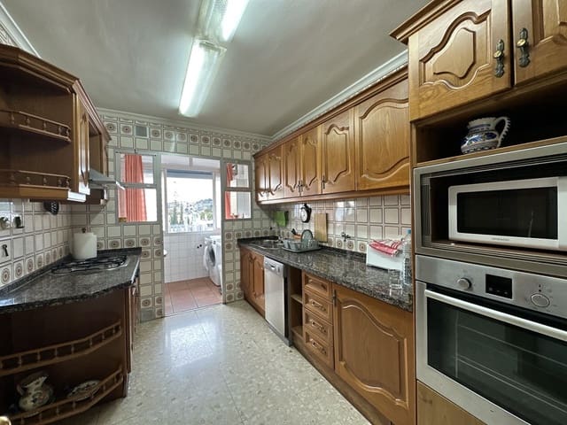 4 soveværelse Lejlighed til salg i Málaga by - € 750.000 (Ref: 9439749)