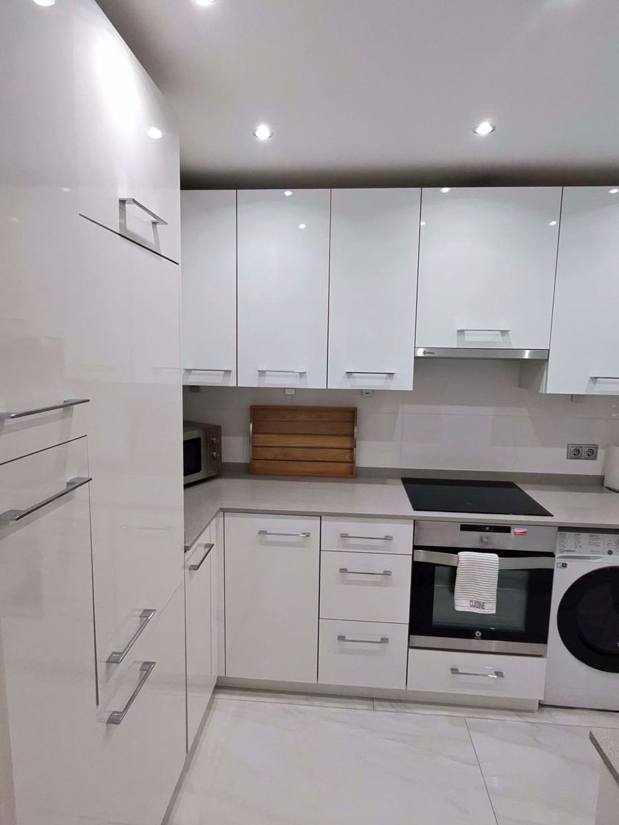 2 bedroom Apartment for sale in Puerto Banus - € 720,000 (Ref: 9439750)