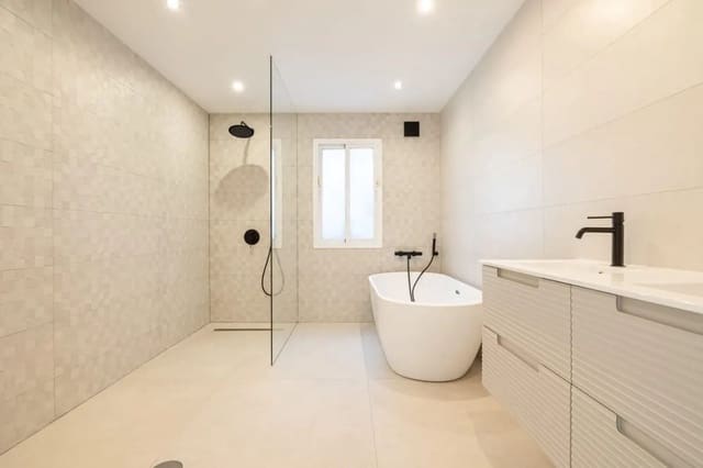 4 soverom Villa til salgs i Atalaya-Isdabe, Estepona - € 1 595 000 (Ref: 9439756)