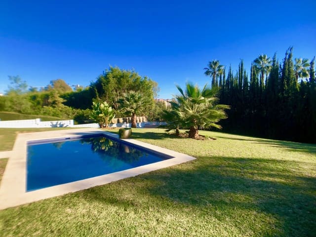 4 soverom Villa til salgs i Atalaya-Isdabe, Estepona - € 1 595 000 (Ref: 9439756)