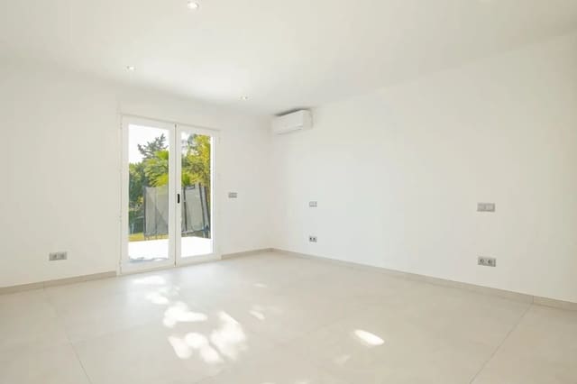 4 soverom Villa til salgs i Atalaya-Isdabe, Estepona - € 1 595 000 (Ref: 9439756)