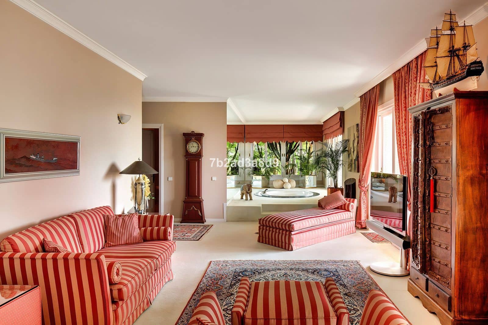 10 sypialnia Willa na sprzedaż w Rio Real - 10 000 000 € (Ref: 9439760)