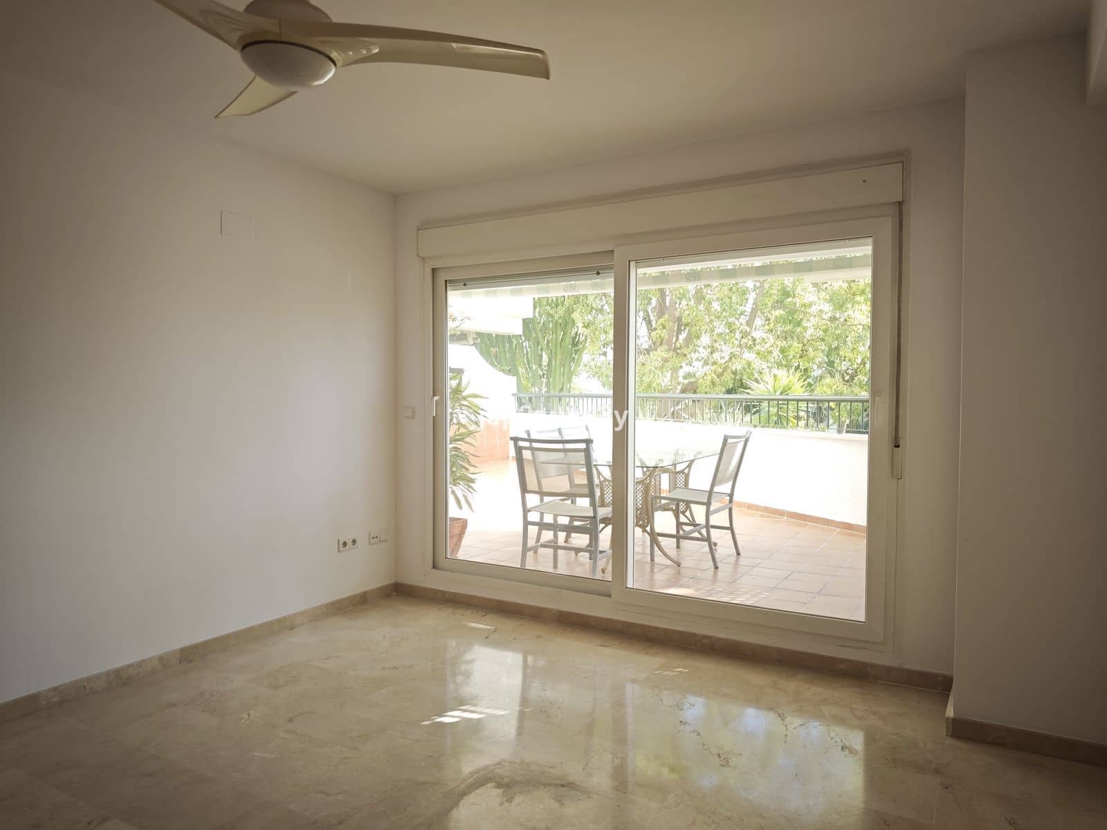 2 sypialnia Apartament na sprzedaż w Guadalmina - 389 900 € (Ref: 9439769)