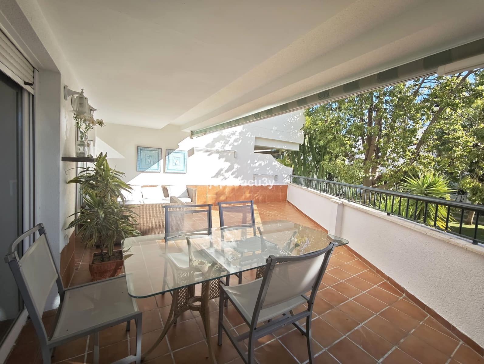 2 sypialnia Apartament na sprzedaż w Guadalmina - 389 900 € (Ref: 9439769)