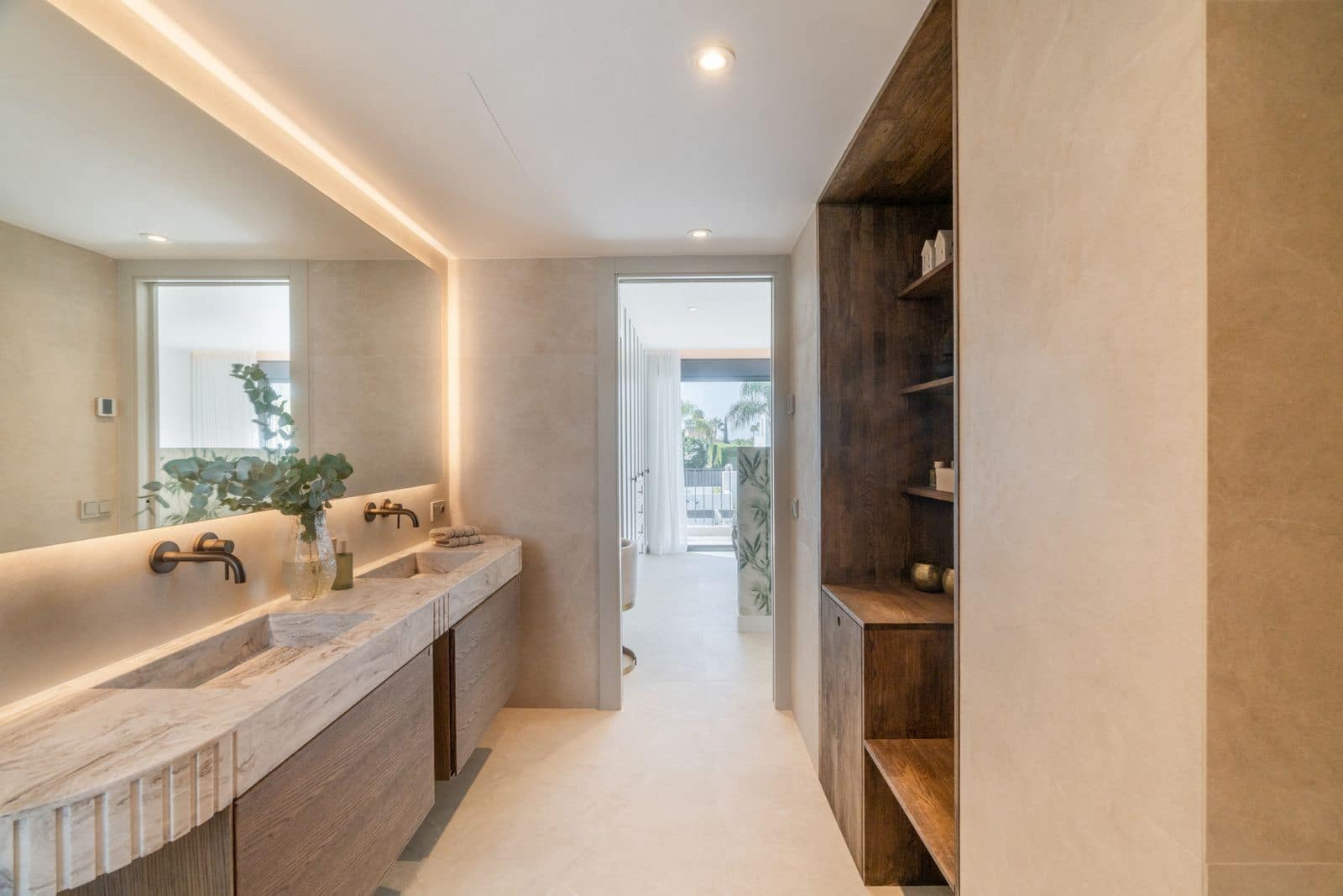 6 soveværelse Villa til salg i Nueva Andalucia - € 4.975.000 (Ref: 9439781)