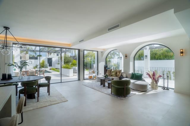 6 soveværelse Villa til salg i Las Brisas, Marbella - € 4.975.000 (Ref: 9439781)