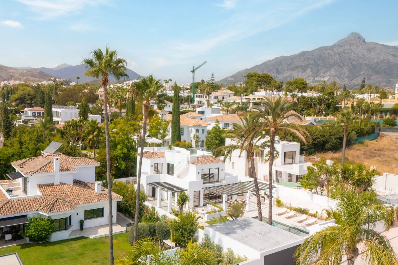 6 soveværelse Villa til salg i Nueva Andalucia - € 4.975.000 (Ref: 9439781)