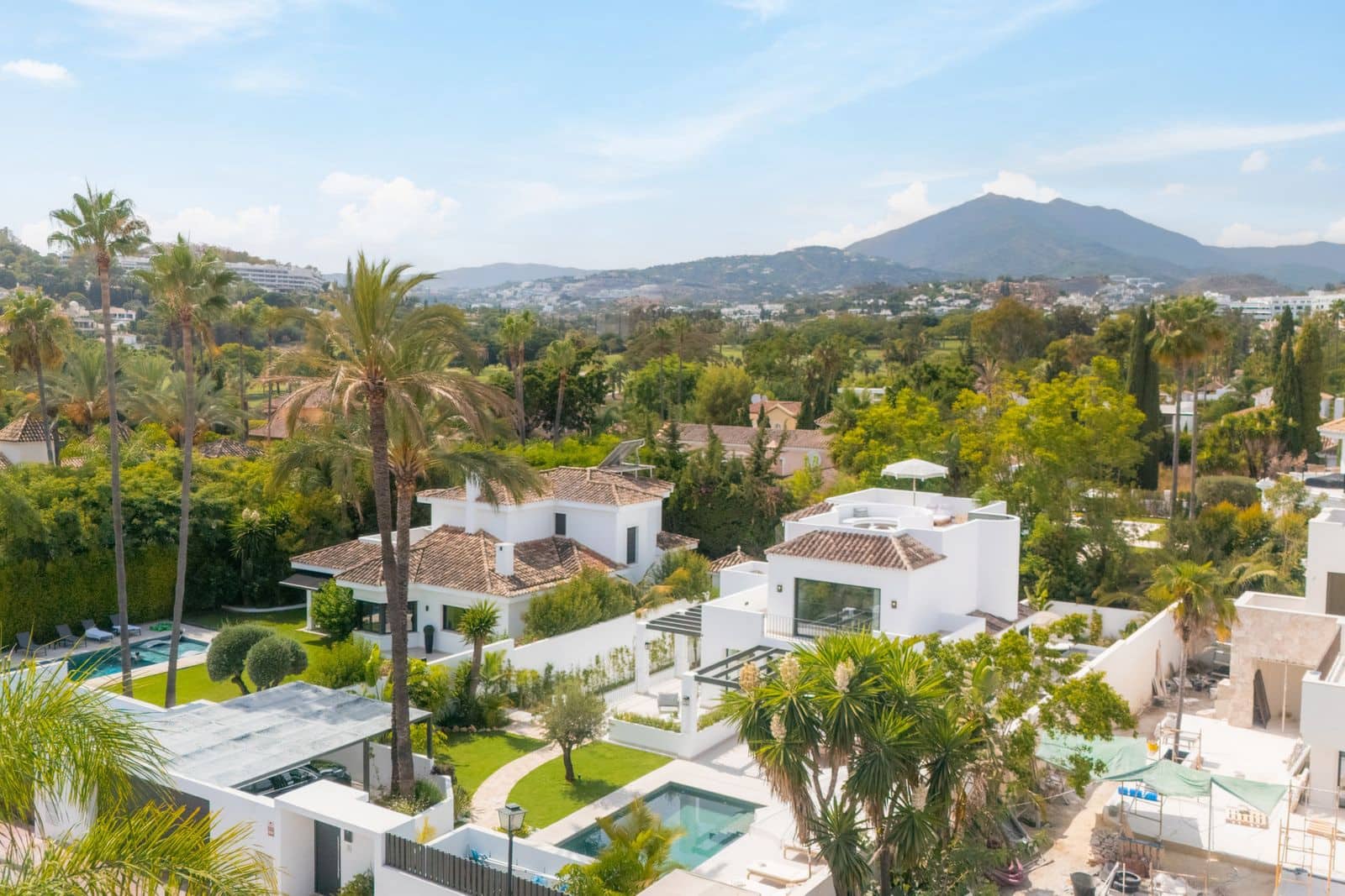 6 soveværelse Villa til salg i Nueva Andalucia - € 4.975.000 (Ref: 9439781)