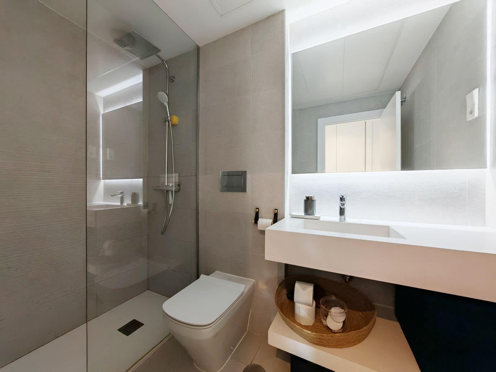 2 makuuhuone Huoneisto myytävänä paikassa La Cala de Mijas - 450 000 € (Ref: 9439785)