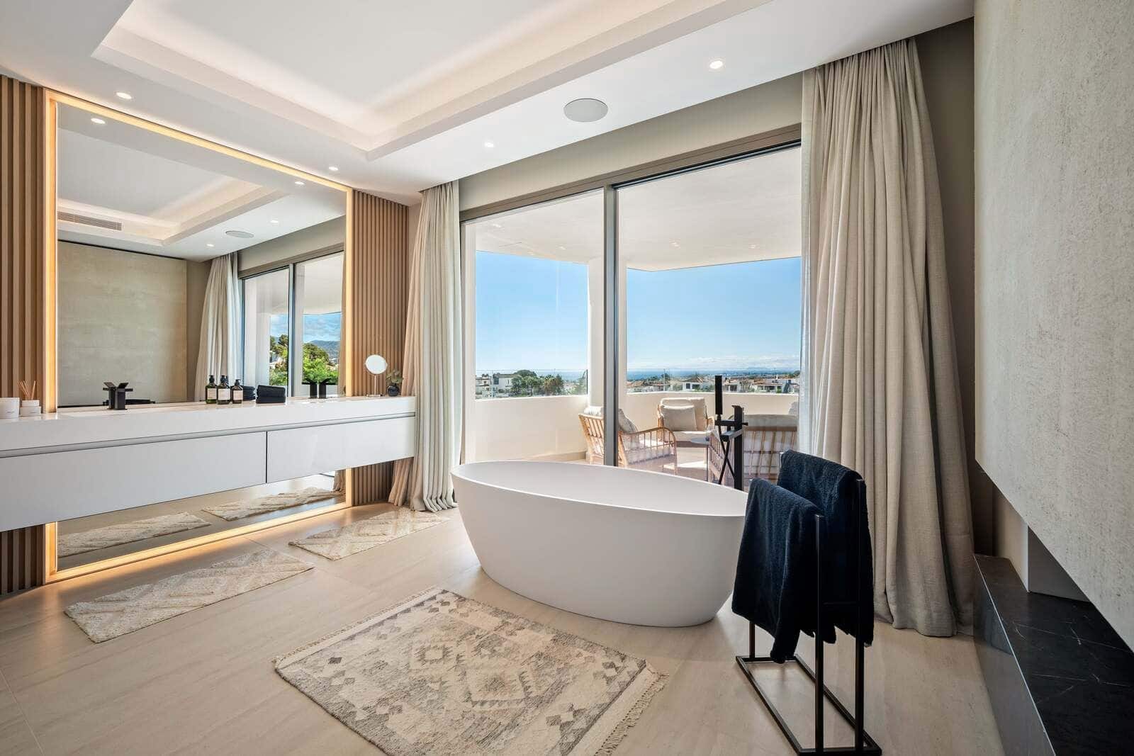 4 quarto Moradia Geminada para venda em Nueva Andalucia - 4 450 000 € (Ref: 9439790)