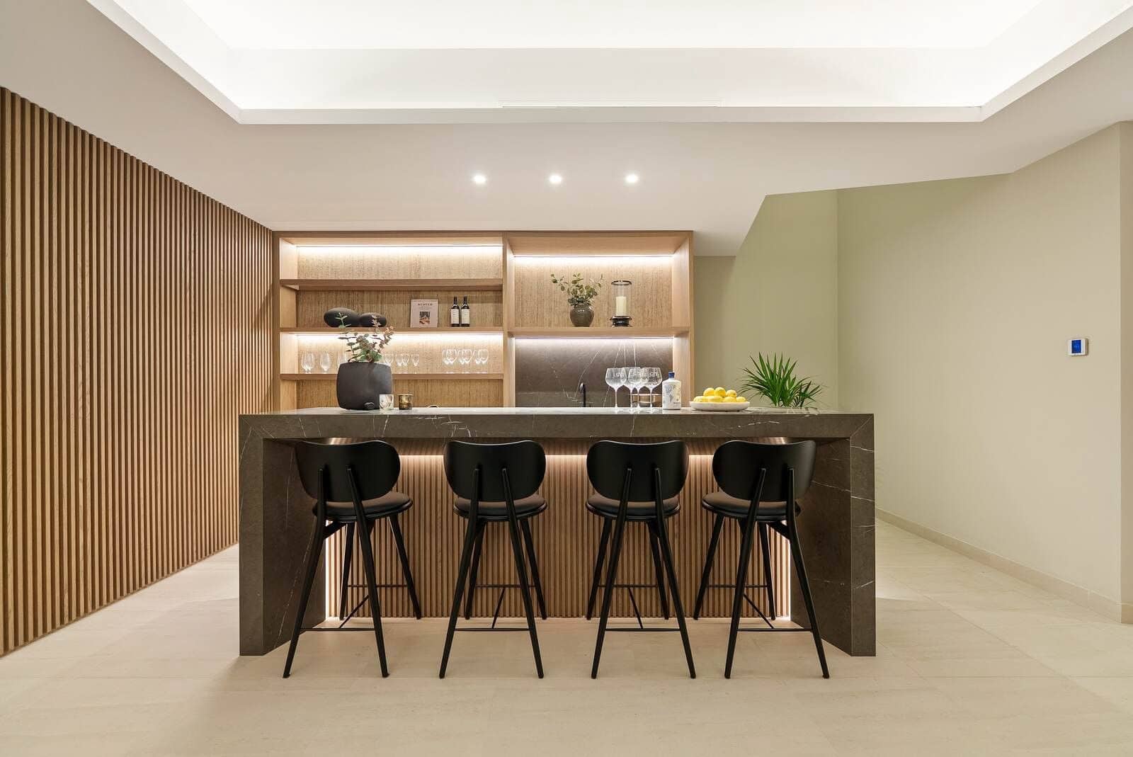 4 quarto Moradia Geminada para venda em Nueva Andalucia - 4 450 000 € (Ref: 9439790)