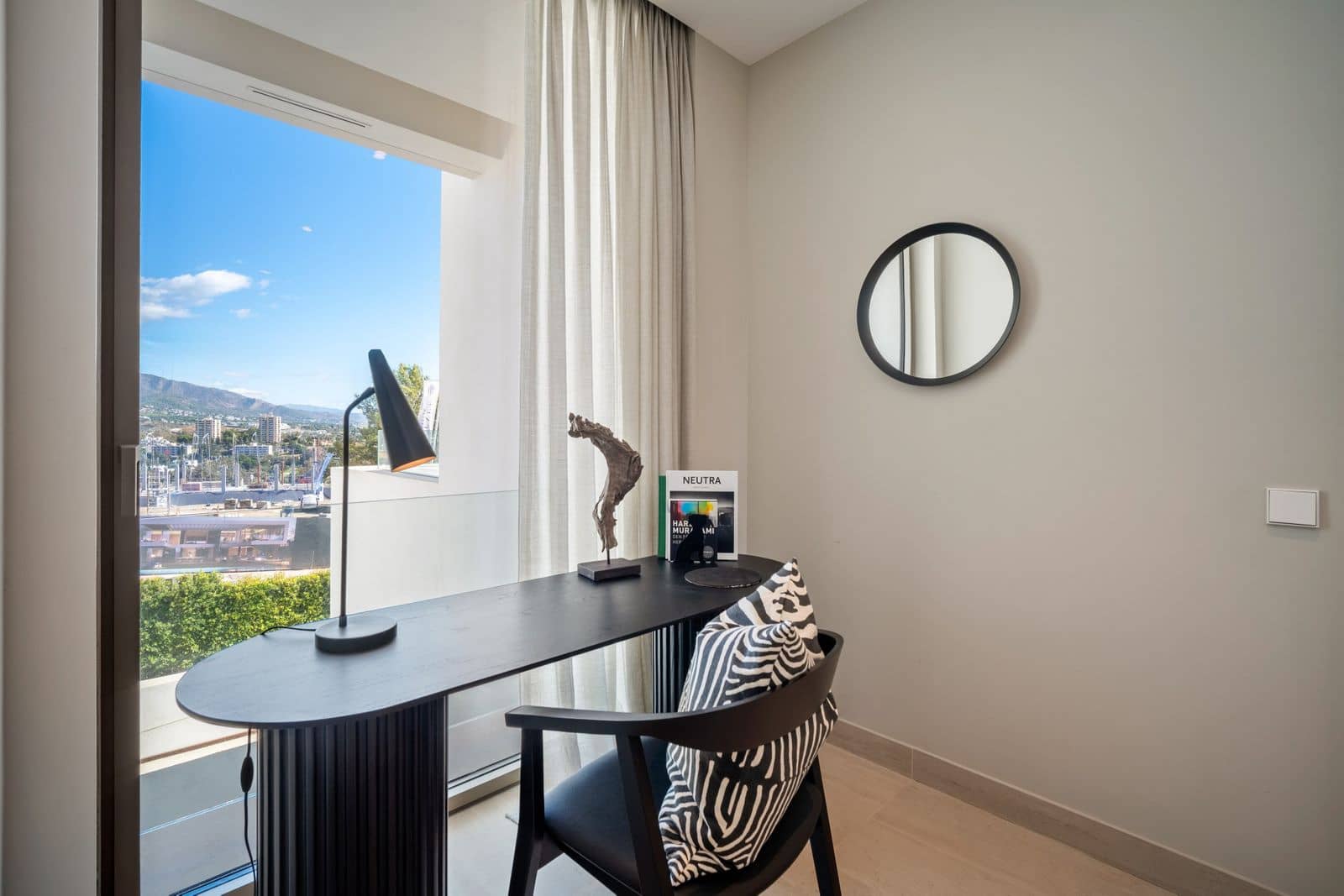 4 quarto Moradia Geminada para venda em Nueva Andalucia - 4 450 000 € (Ref: 9439790)