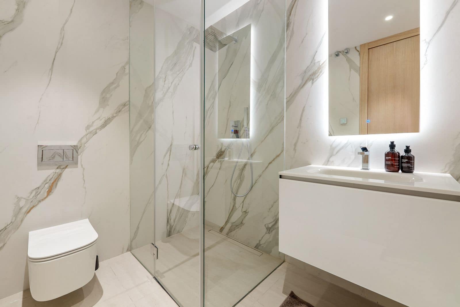 4 quarto Moradia Geminada para venda em Nueva Andalucia - 4 450 000 € (Ref: 9439790)