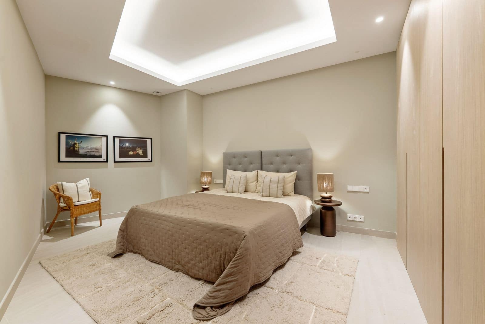 4 quarto Moradia Geminada para venda em Nueva Andalucia - 4 450 000 € (Ref: 9439790)