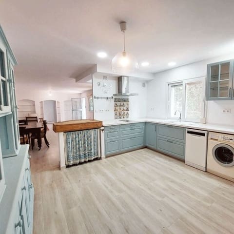 8 soveværelse Villa til salg i Benalmadena Costa, Benalmádena - € 2.500.000 (Ref: 9439795)