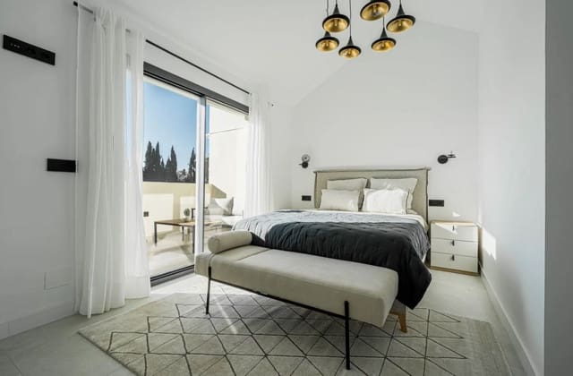 3 sypialnia Dom na sprzedaż w Nueva Andalucia, Marbella - 749 000 € (Ref: 9439798)