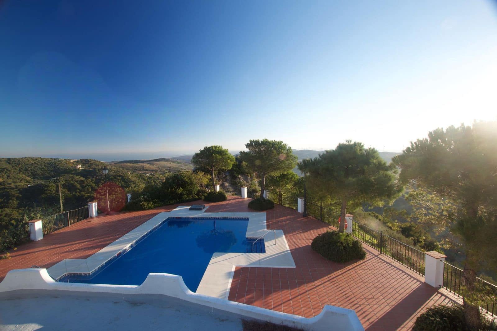 3 slaapkamer Halfvrijstaande villa te koop in Casares - € 318.000 (Ref: 9439803)