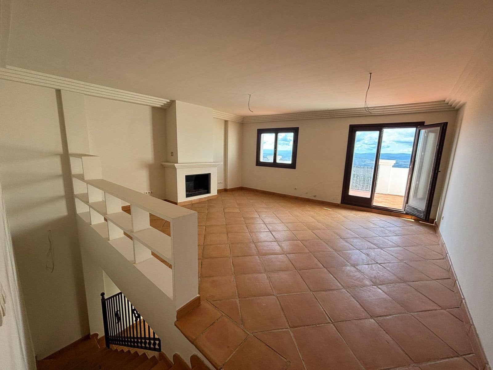 3 slaapkamer Halfvrijstaande villa te koop in Casares - € 318.000 (Ref: 9439803)