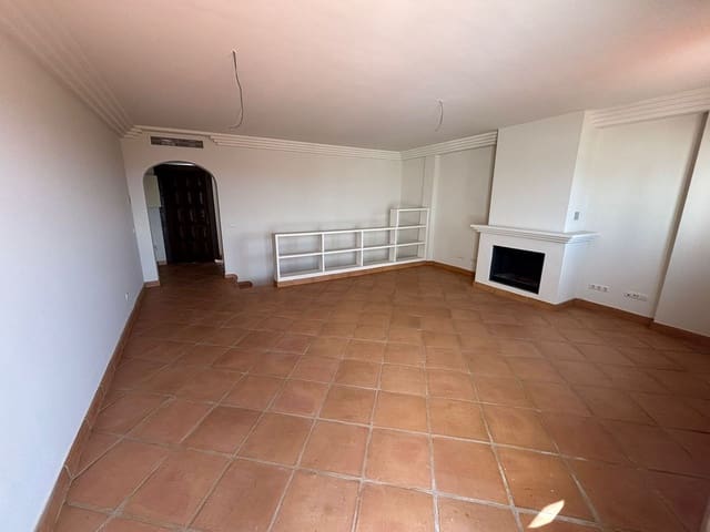 3 soveværelse Semi-Rækkehus til salg i Casares - € 318.000 (Ref: 9439803)