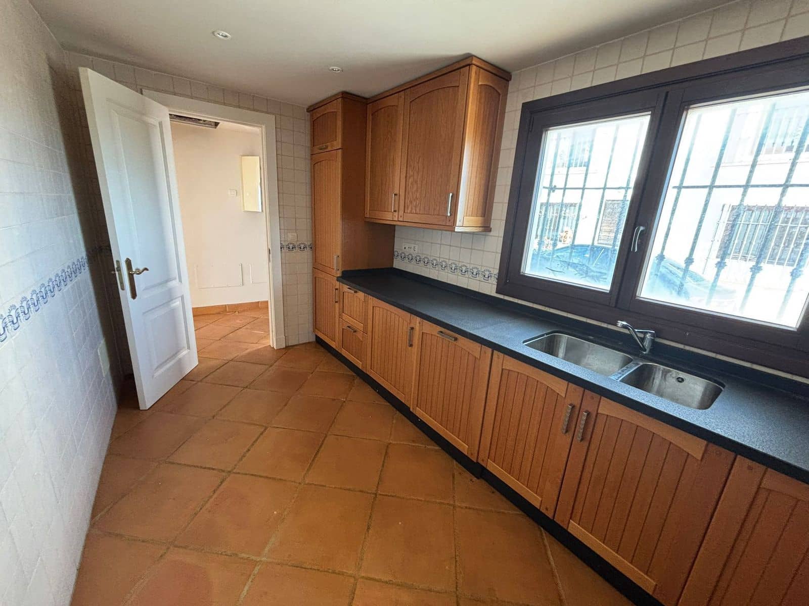 3 slaapkamer Halfvrijstaande villa te koop in Casares - € 318.000 (Ref: 9439803)