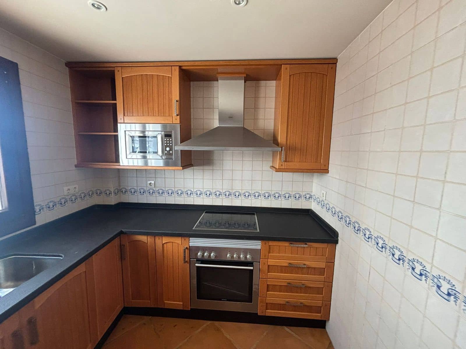 3 slaapkamer Halfvrijstaande villa te koop in Casares - € 318.000 (Ref: 9439803)