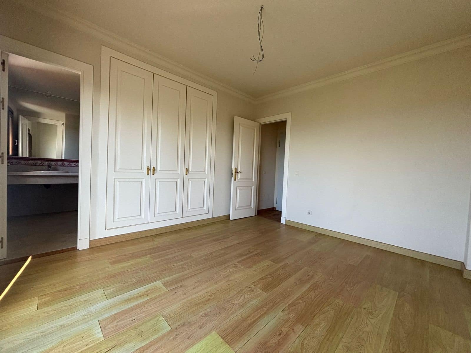 3 slaapkamer Halfvrijstaande villa te koop in Casares - € 318.000 (Ref: 9439803)