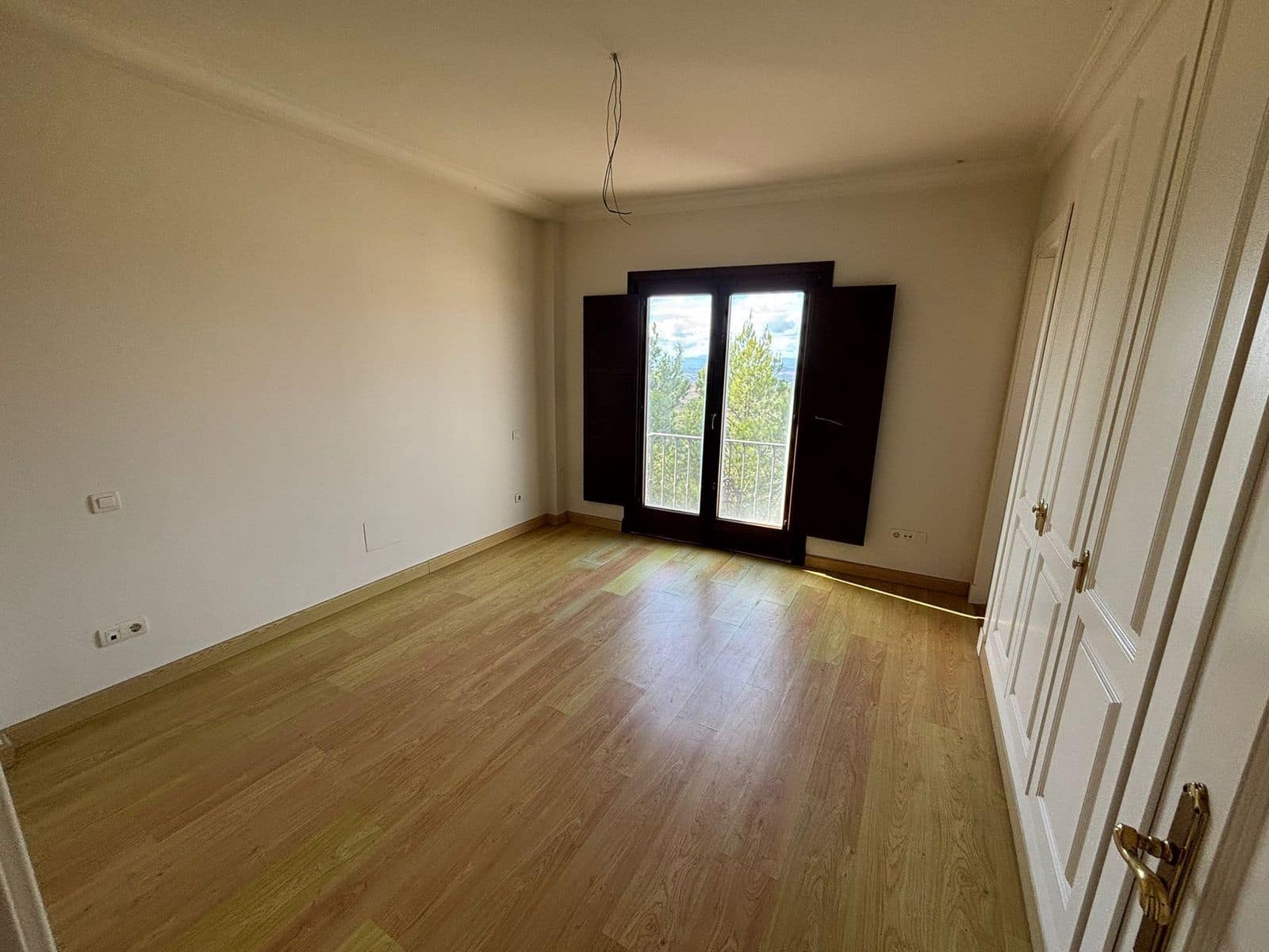 3 slaapkamer Halfvrijstaande villa te koop in Casares - € 318.000 (Ref: 9439803)