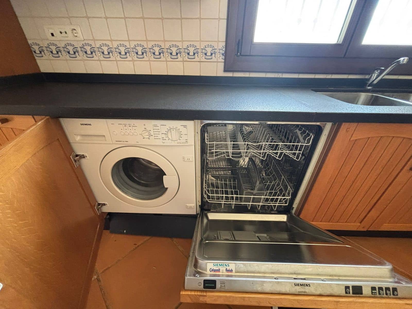 3 slaapkamer Halfvrijstaande villa te koop in Casares - € 318.000 (Ref: 9439803)