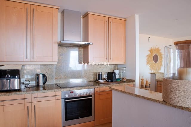 2 soveværelse Lejlighed til salg i Calahonda, Mijas - € 429.000 (Ref: 9439807)